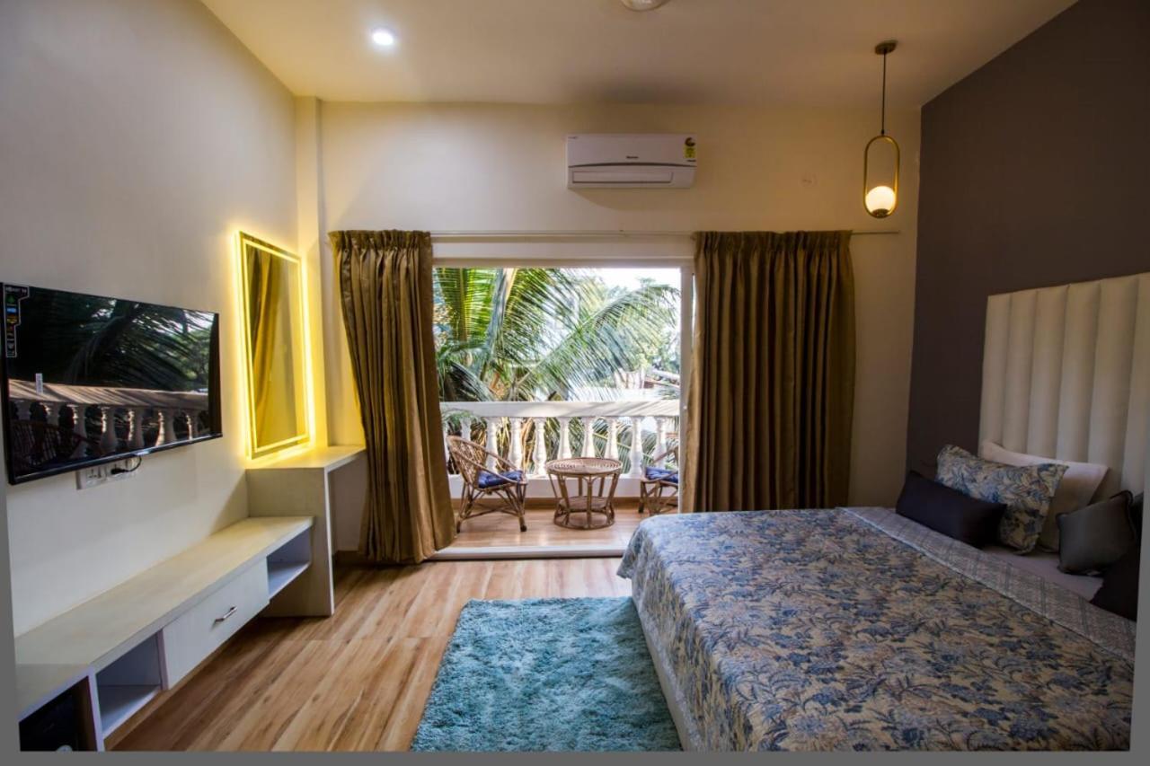 The Me Ra Kee House Hotel Morjim Exterior photo